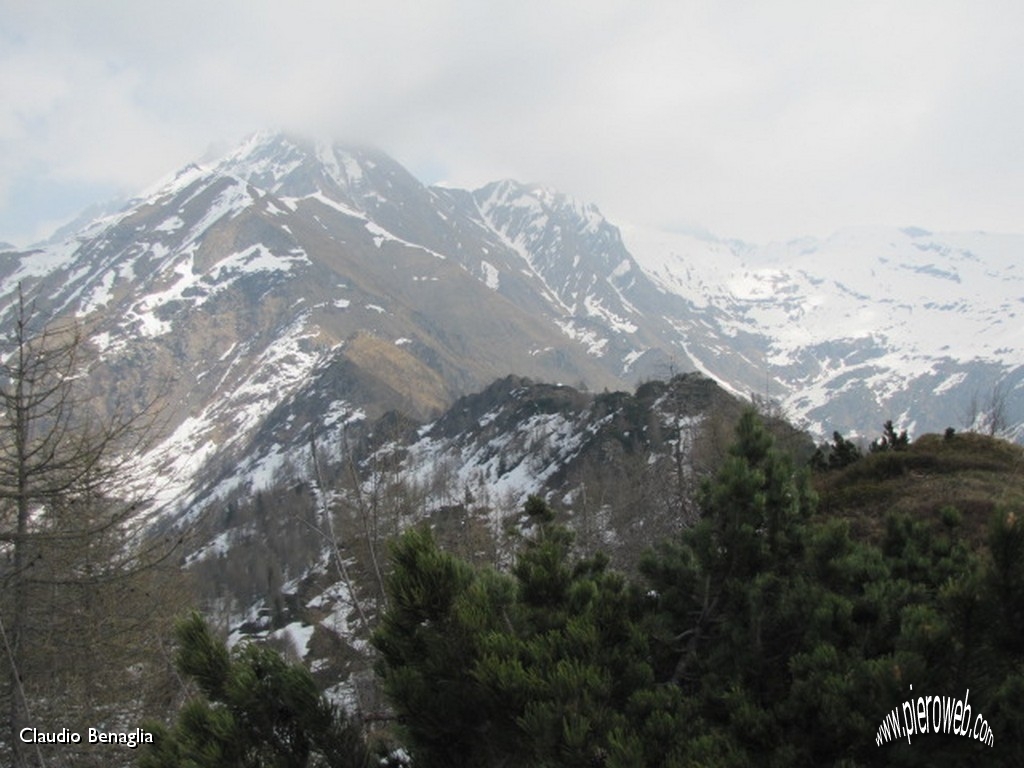 14 La cresta dal monte Pomnolo al Toazzo.JPG